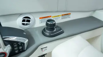 Thumbnail von Sea Ray 320 Sundancer Outboard