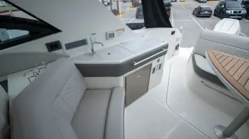 Thumbnail von Sea Ray 320 Sundancer Outboard