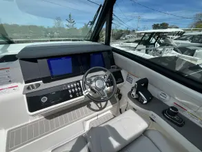 Thumbnail von Sea Ray 320 Sundancer Outboard