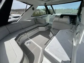 Thumbnail von Sea Ray 320 Sundancer Outboard