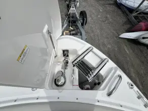 Thumbnail von Boston Whaler 240 Vantage