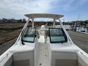 Thumbnail von Boston Whaler 240 Vantage