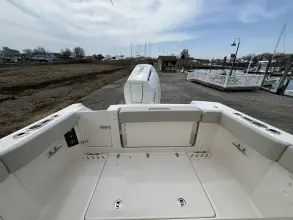 Thumbnail von Boston Whaler 240 Vantage