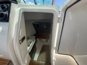 Thumbnail von Boston Whaler 330 Vantage