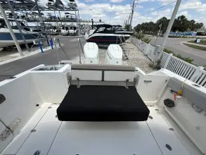 Thumbnail von Boston Whaler 330 Vantage