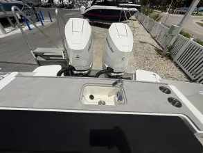 Thumbnail von Boston Whaler 330 Vantage