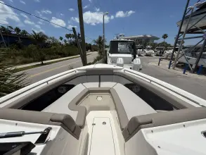 Thumbnail von Boston Whaler 330 Vantage