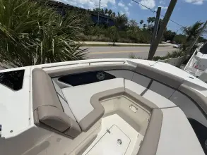 Thumbnail von Boston Whaler 330 Vantage