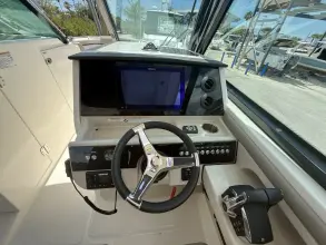 Thumbnail von Boston Whaler 330 Vantage