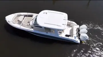 Thumbnail von Boston Whaler 350 Realm