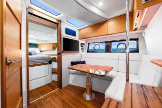 Thumbnail von Boston Whaler 405 Conquest