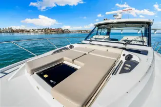 Thumbnail von Boston Whaler 405 Conquest