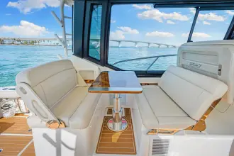 Thumbnail von Boston Whaler 405 Conquest