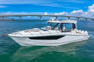 Thumbnail von Boston Whaler 405 Conquest