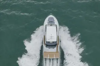 Thumbnail von Cruisers Yachts 57 FLY