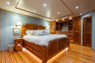 Thumbnail von Viking 82 Cockpit Motor Yacht VICTORY