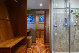 Thumbnail von Viking 82 Cockpit Motor Yacht VICTORY