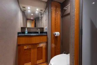 Thumbnail von Viking 82 Cockpit Motor Yacht VICTORY