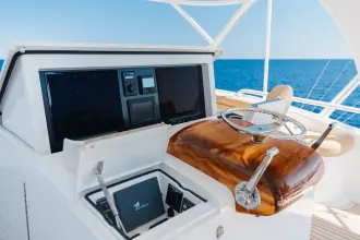 Thumbnail von Viking 82 Cockpit Motor Yacht VICTORY