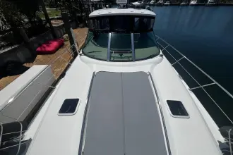 Thumbnail von Sea Ray 410 Express Cruiser