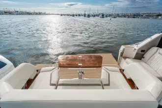 Thumbnail von Tiara Yachts 43LE