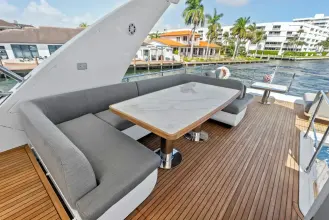 Thumbnail von Azimut 66 Le Maurice