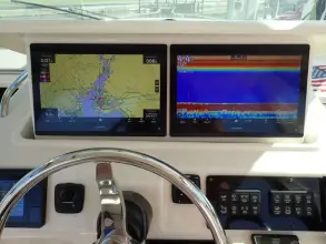 Thumbnail von Grady White Express 330