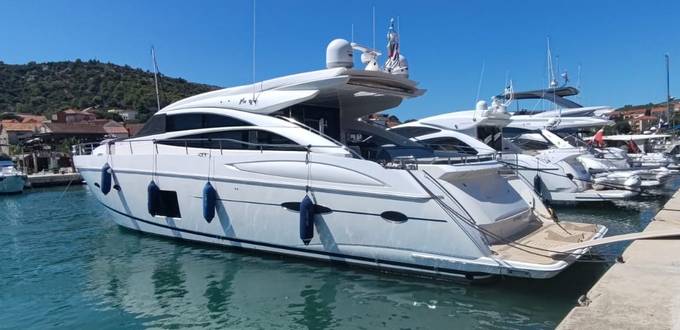 Princess V72