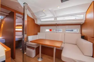 Thumbnail von Jeanneau Sun Odyssey 440 Trinity