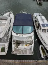 Thumbnail von Meridian 391 Sedan