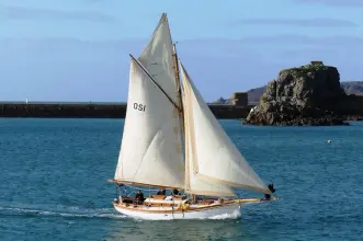 MB YACHTS Ed Burnett Gaff Cutter Ed Burnett Gaff Cutter