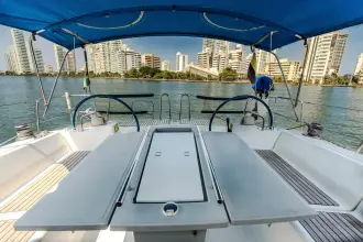 Thumbnail von Beneteau Oceanis 41 Tonic III