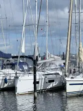 Thumbnail von Beneteau Oceanis 34.1