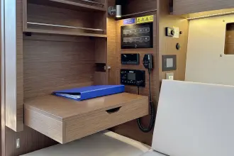 Thumbnail von Beneteau Oceanis 34.1