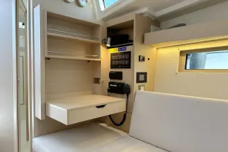Thumbnail von Beneteau Oceanis 34.1