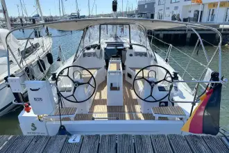 Thumbnail von Beneteau Oceanis 34.1