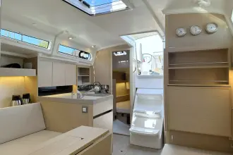 Thumbnail von Beneteau Oceanis 34.1