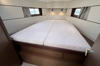 Thumbnail von Beneteau Oceanis 38.1