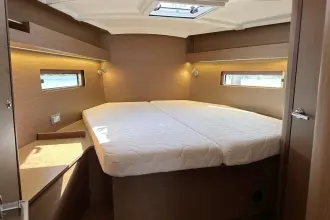 Thumbnail von Beneteau Oceanis 40.1