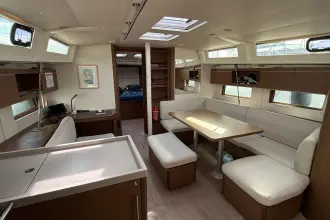 Thumbnail von Beneteau Oceanis 46.1 AZKENEAN