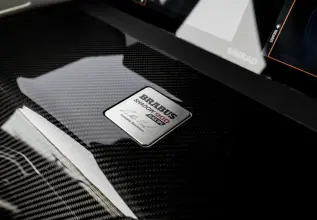 Thumbnail von Brabus Shadow 900 XC Cross Cabin Le Perle Noir