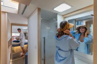 Thumbnail von Fountaine Pajot FP44