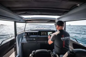 Thumbnail von Axopar BRABUS Shadow 900 XC Cross Cabin