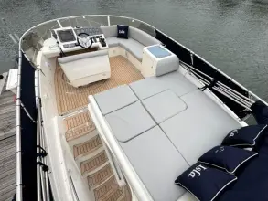 Thumbnail von Sealine F425
