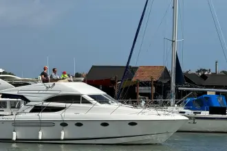 Thumbnail von Fairline Phantom 38