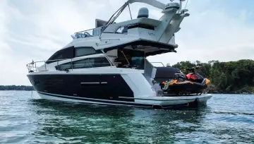 Thumbnail von Fairline Squadron 42