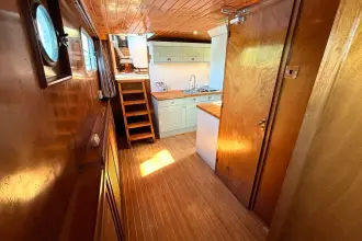 Thumbnail von Luke Gaff Dutch Barge Sudersee