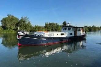Thumbnail von Luke Gaff Dutch Barge Sudersee