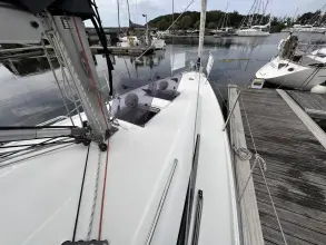 Thumbnail von Beneteau Oceanis 30.1