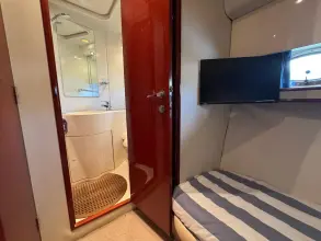 Thumbnail von Fairline Phantom 42 Wanda